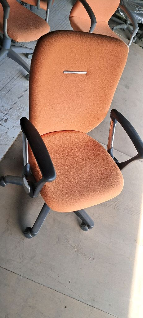 다원사무용의자 오렌지색회전의자 천의자 패브릭바퀴의자--3