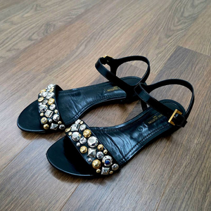 루이비통 정품 샌들 36(230~235) 사이즈 처분합니다 이미지