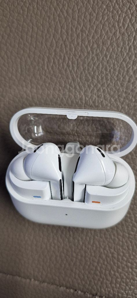 갤럭시버즈3 프로 화이트--4