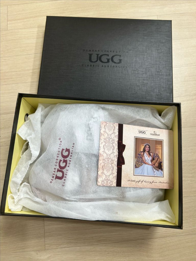 어그 메리제인 플랫폼 OB1000 체스넛 240-245 새상품 이미지