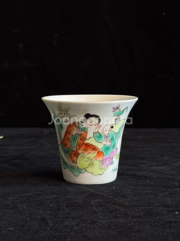 동치년제 분채 인물문 배화배 잔 골동품 고미술품 중국도자기 수집품--4