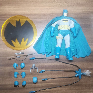 메즈코 배트맨 다크나이트 리턴즈 PX 팝니다. 1/2액션피규어