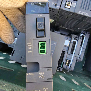 PLC Q173SCCF-S1 미쓰비시 미쯔비시 컨트롤러 인터페이스 모듈 이미지