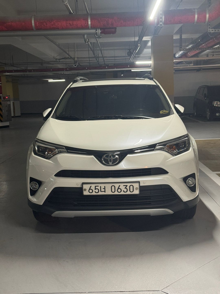 토요타 RAV4 2WD 가솔린 ( 4.5세대 ) 이미지