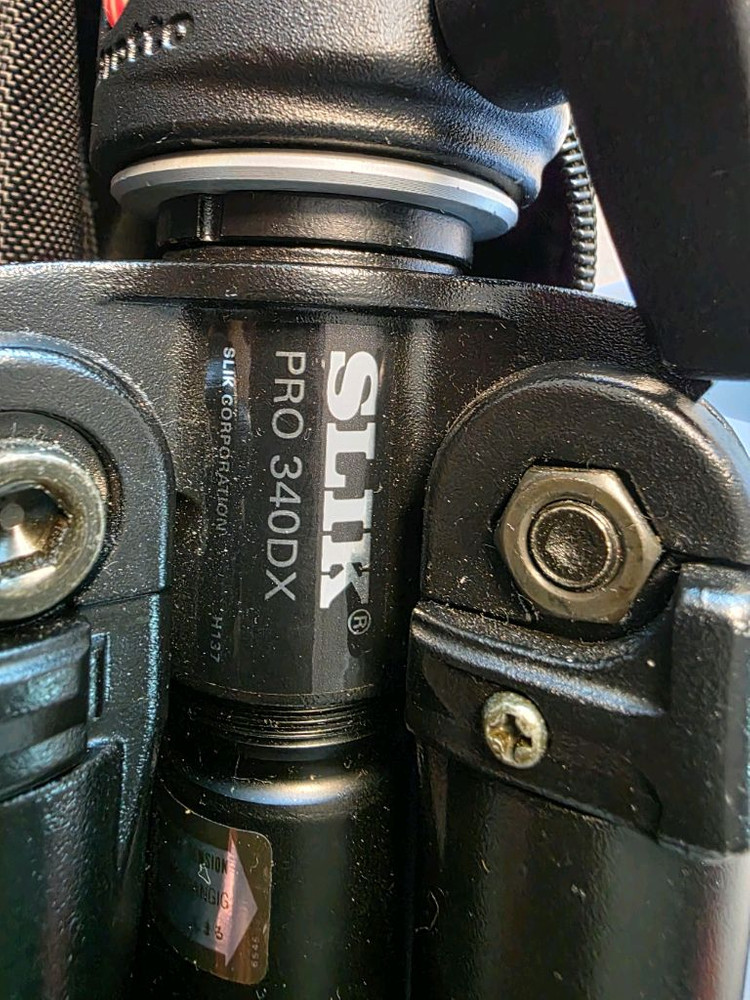 SLIK PRO 340DX 삼각대와 Manfrotto 486RC2 볼헤드--2