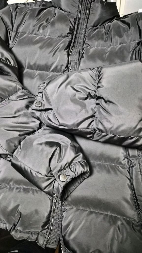 [가격인하!]프라다 패딩 SGY091 (50) 블랙 거의 새것--4