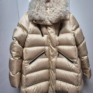 미미씨엘 다운 패딩 샴페인 골드 컬러 프리사이즈