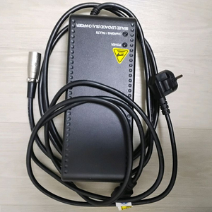 24V 8A 납산 충전기 판매합니다.