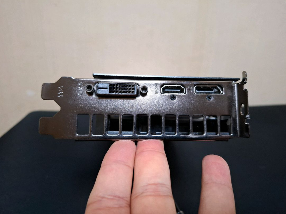 컴퓨터 그래픽카드 GALAX RTX 2060 6GB--4