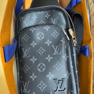 루이비통 에비뉴 슬링백PM 이클립스