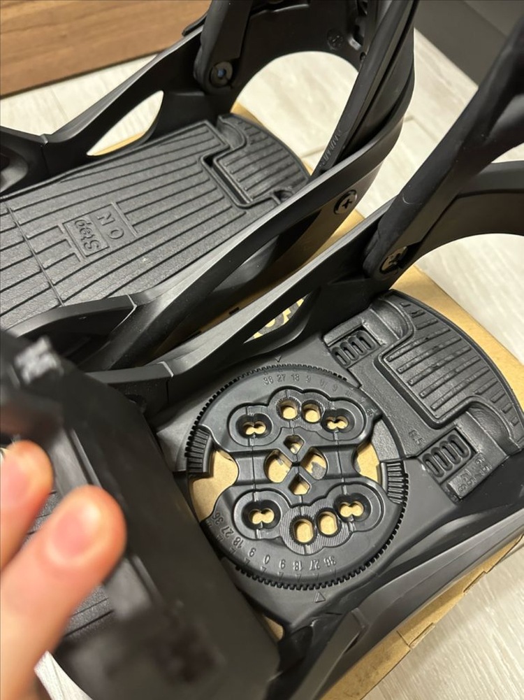 버튼 스텝온 바인딩 블랙 우먼스 M--3