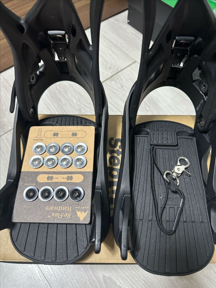 버튼 스텝온 바인딩 블랙 우먼스 M--4