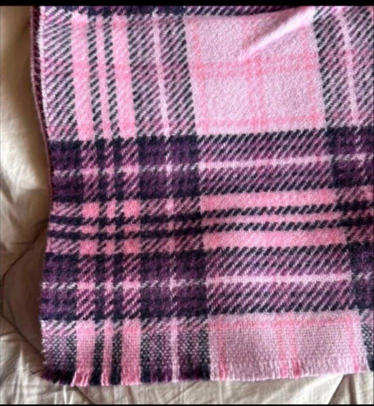 아크네스튜디오 울 체크 숄 머플러 CA0082--3