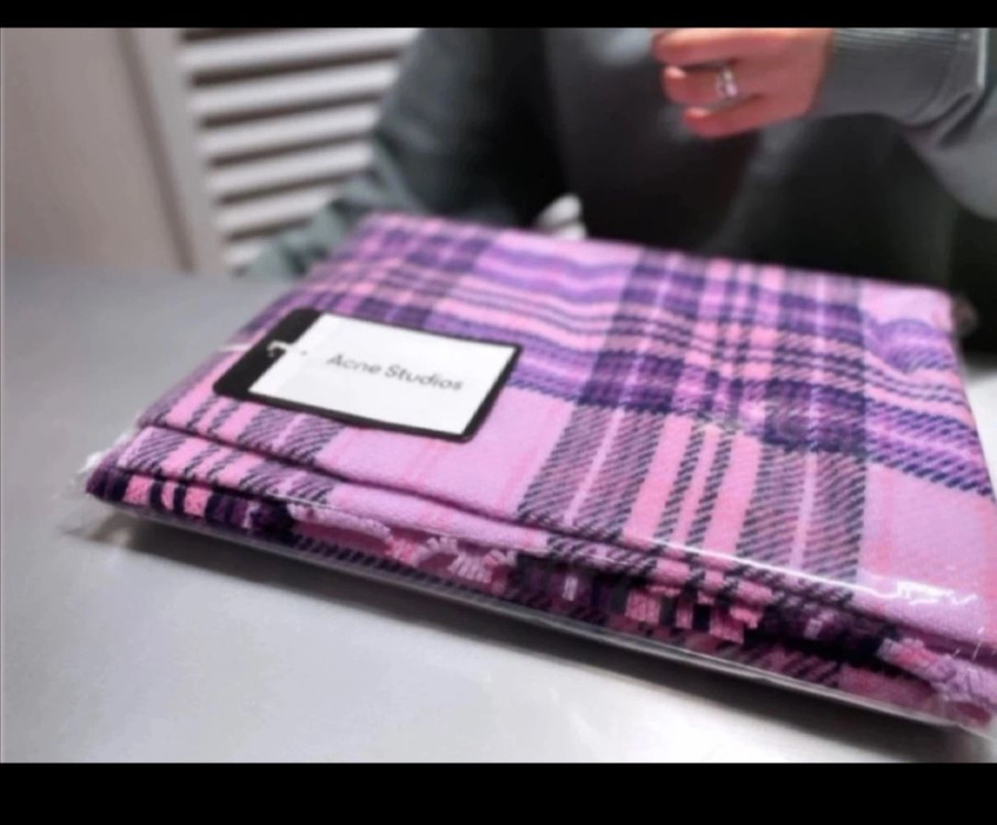 아크네스튜디오 울 체크 숄 머플러 CA0082--6