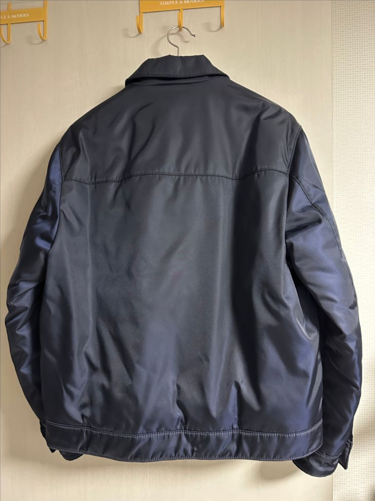 신품 - 프라다 코리아 정품 패딩 SGB503--2