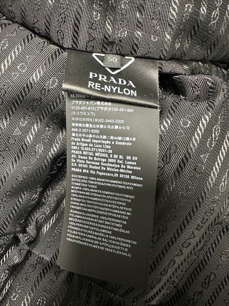 신품 - 프라다 코리아 정품 패딩 SGB503--5