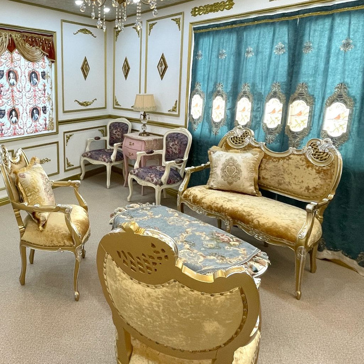 [부산] 새해 복을 부르는 금색 골드 소파+테이블 4인 세트--3