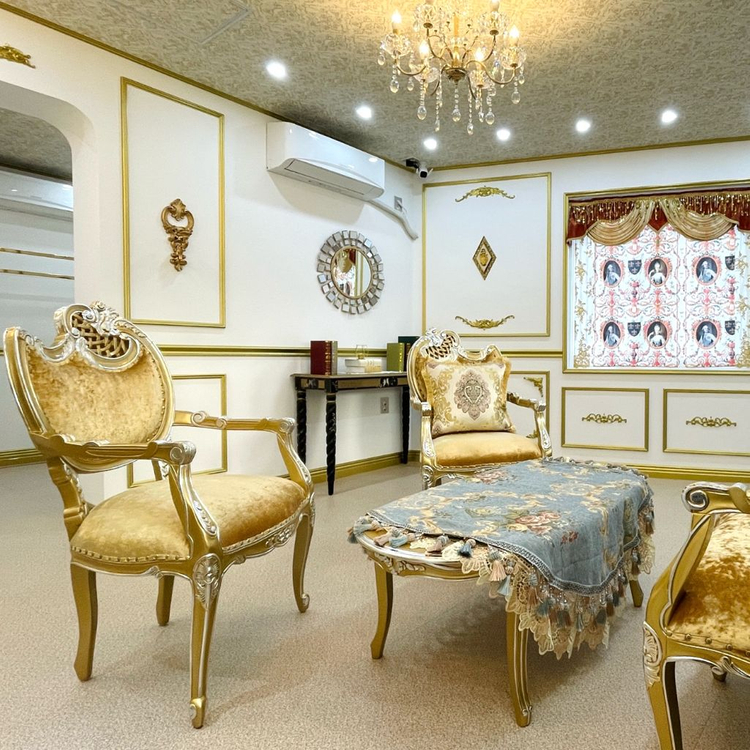 [부산] 새해 복을 부르는 금색 골드 소파+테이블 4인 세트--4