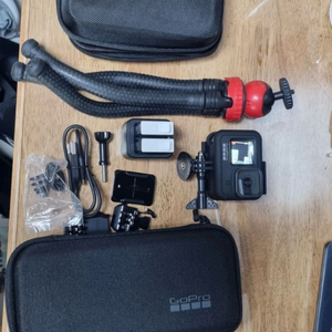 고프로 히어로 9 블랙 액션캠 풀박스 세트 팝니다 이미지