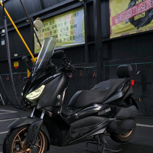 23년 xmax300 4만순정 크루심 보이져 pcx nmax 포르자티맥스