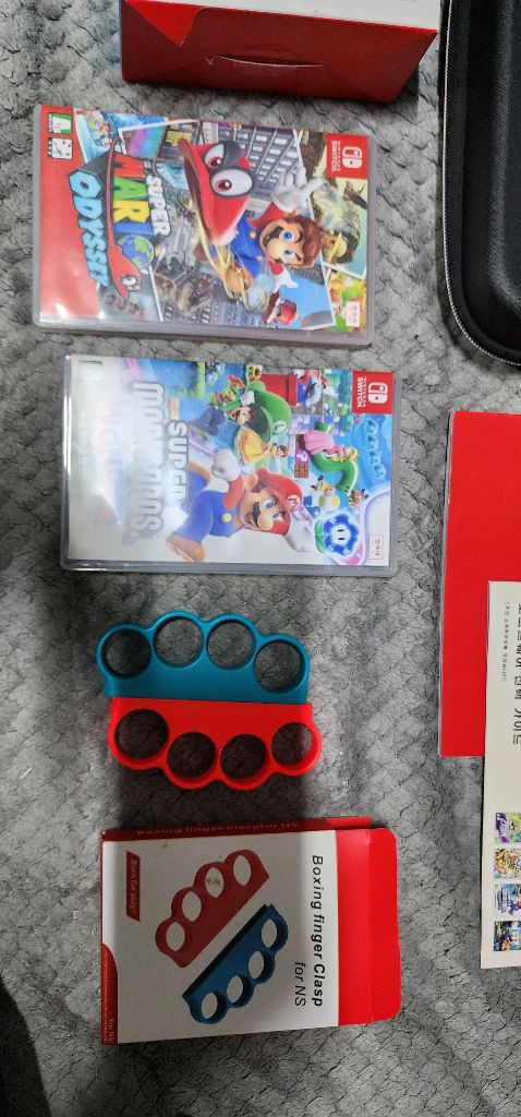 닌텐도 스위치 OLED 풀세트 (화이트-조이콘그립분실) + 게임 타이틀/스크롤압박주의 이미지