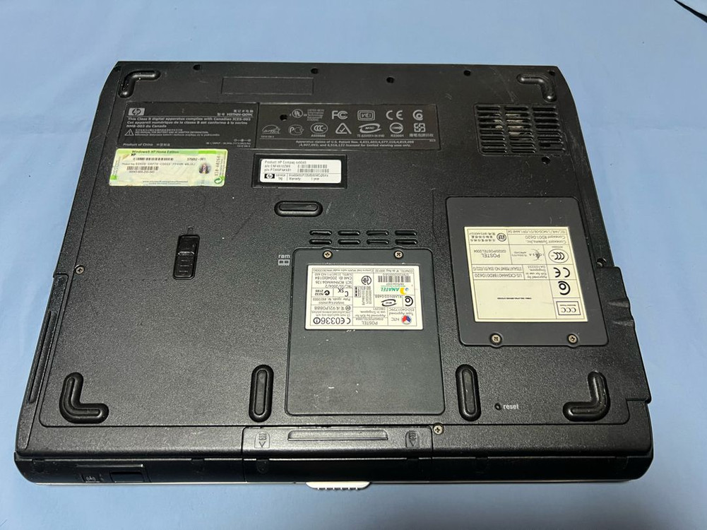HP Compaq nx9040 노트북 (소장 부품용) 이미지