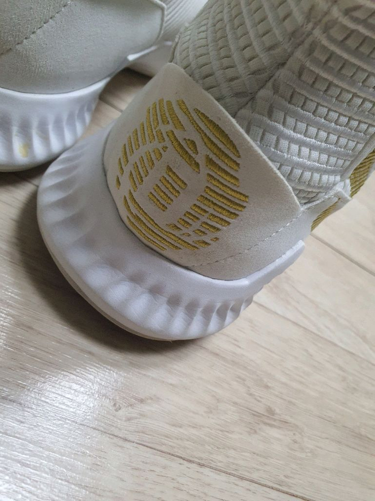 300 아디다스 D 로즈9 농구화 스니커즈 신발 운동화 300사이즈 완전좋아요--3