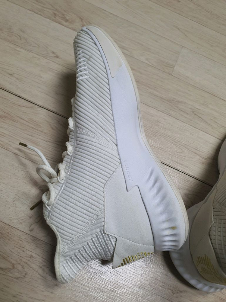 300 아디다스 D 로즈9 농구화 스니커즈 신발 운동화 300사이즈 완전좋아요--4