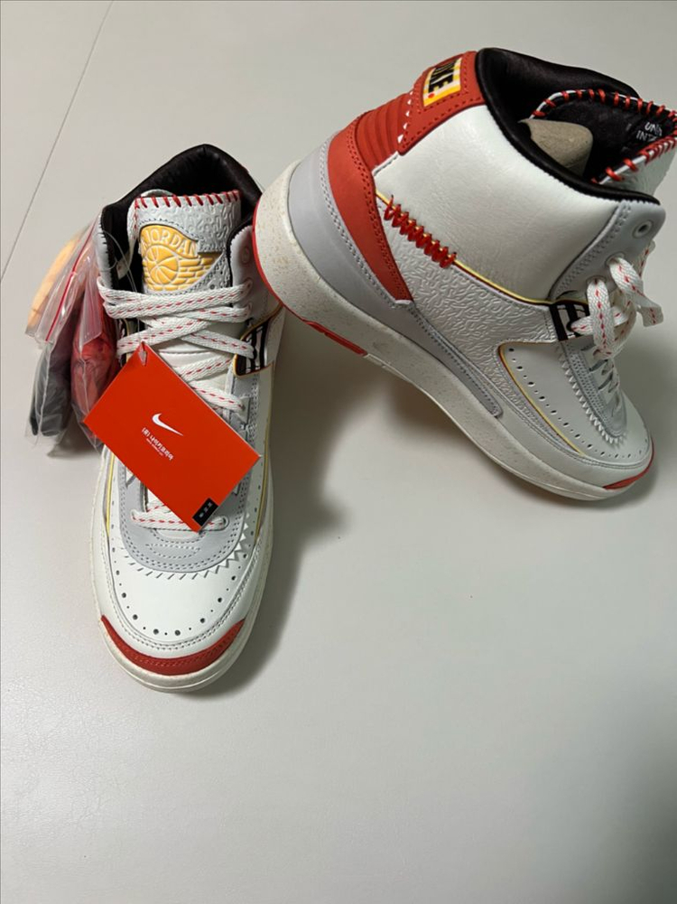 에어조던2 레트로SP 메종 샤토 루즈 이미지