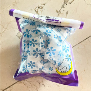 *개봉* 크린스타 화이트캄파 650 부직포형 서랍장 나프탈렌 탈취제 63p