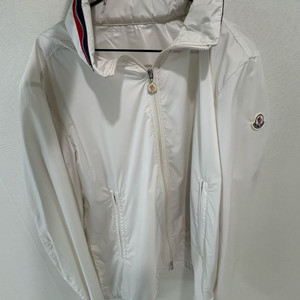 몽클레어 남성 바람막이 이미지