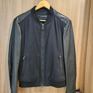 솔리드옴므 우영미 가죽 소매 자켓 100 5회 착용후 드라이완료 상태