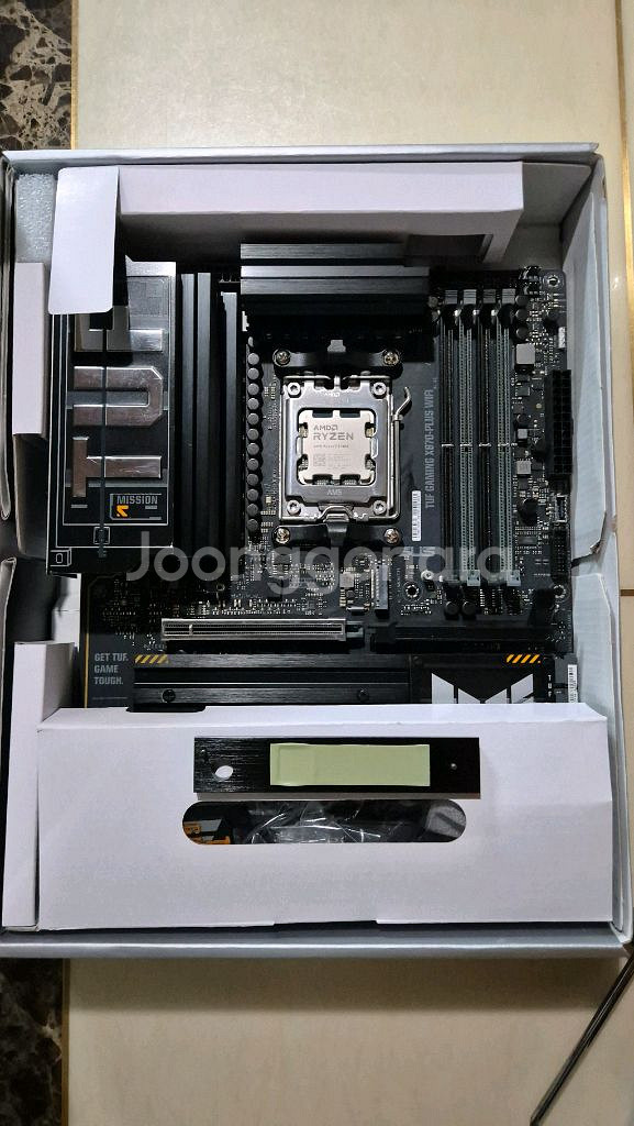 라이젠7 7700X + ASUS TUF Gaming X870-PLUS WIFI--1