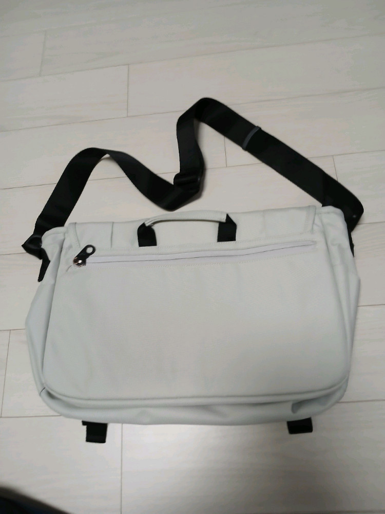 캉골 메신저백 이미지