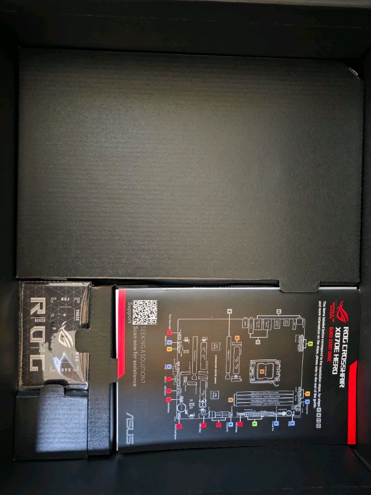 ASUS ROG CROSSHAIR X870E HERO 메인보드 판매합니다--1