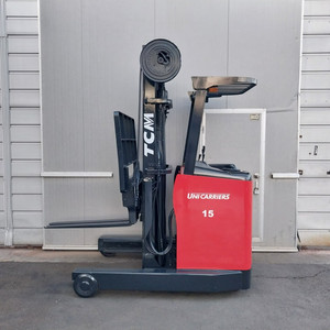 유니케리어스 전동지게차 1.5톤 3단 6000MM 자동발양개식 장착 2023년식 상품배터리 이미지