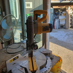 슬라이딩 각도절단기 디올드 10인치 이미지