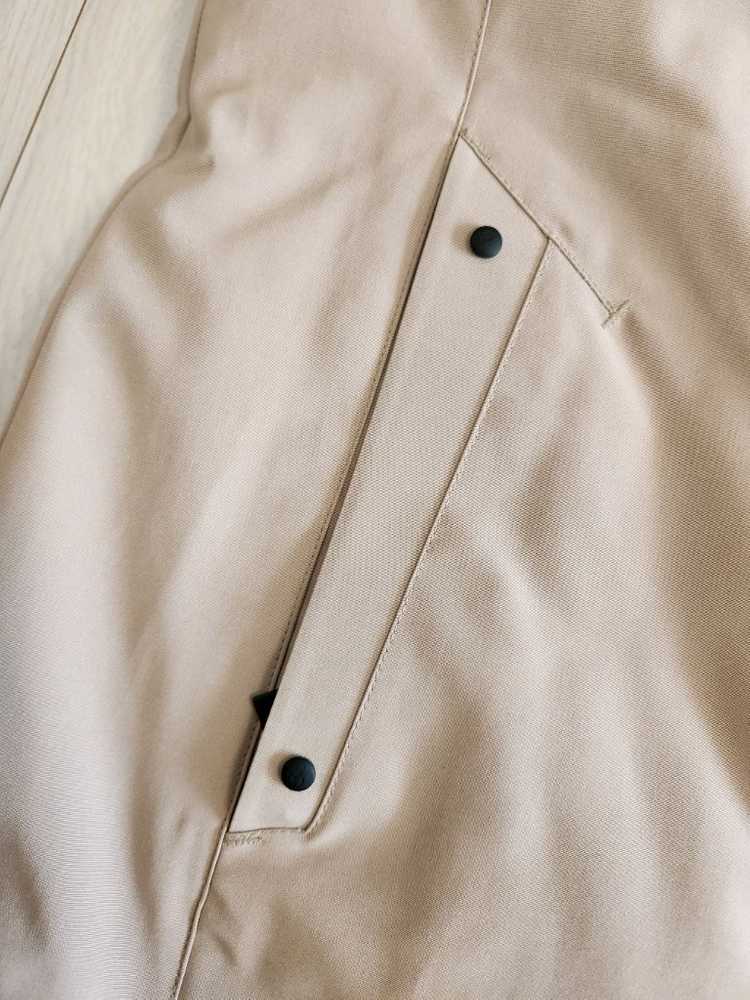 새상품급)네파 베이지 여성 알라스카 라이트 롱 덕다운자켓 사이즈90(s)촬영사진 색감이 이상한데 두번째 홈피사진 색--9