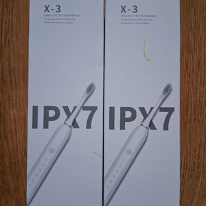 비닐채.미개봉.소프트브러쉬 전동칫솔.USB충전.사진 참고하세요.총4개 칫솔모.2개일괄