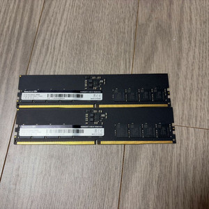 팀그룹 DDR5 16GB 5600MHz 램 2개 (32GB)팝니다