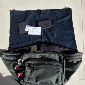 프라다 벨트백 팝니다