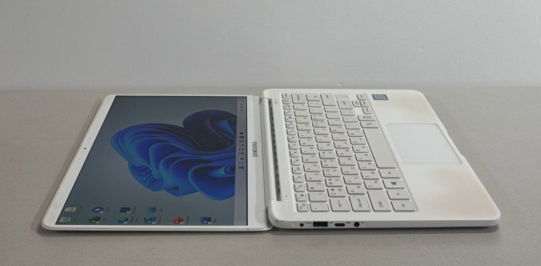 [ 배터리 좋음 ] 삼성 노트북 NT900X3N i5 - 7200U--4