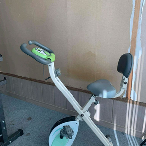 접이식 실내자전거 이미지