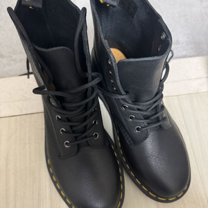 닥터마틴 1460 앰버서더 240mm