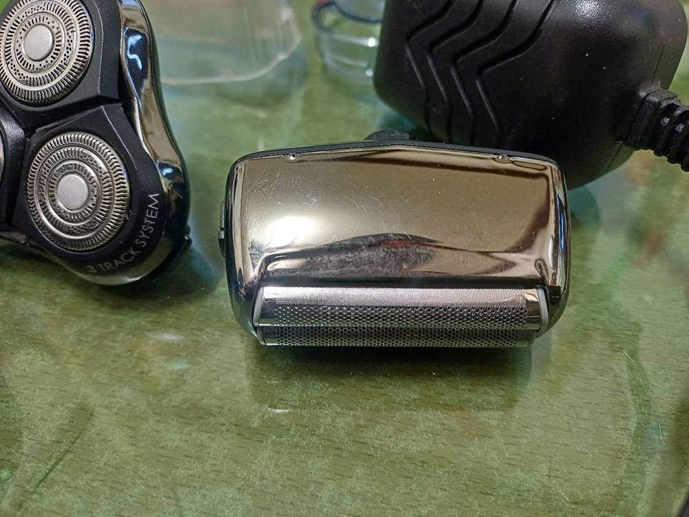 헤임 전기면도기 3헤드 로터리 방식--2