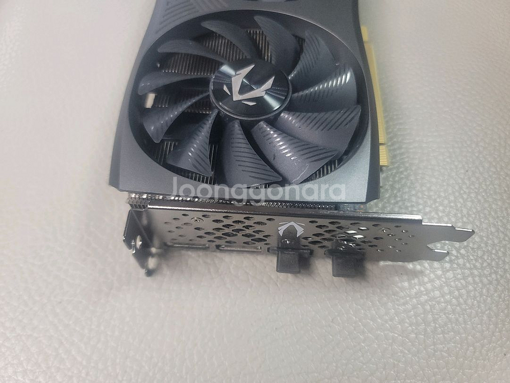 조탁 RTX 4070 그래픽카드--1