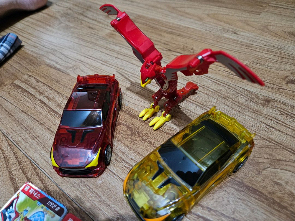 터닝메카드 윙피닉스 세트--3