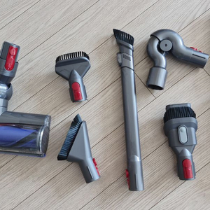 다이슨무선청소기 카페트롤러. 툴 새상품