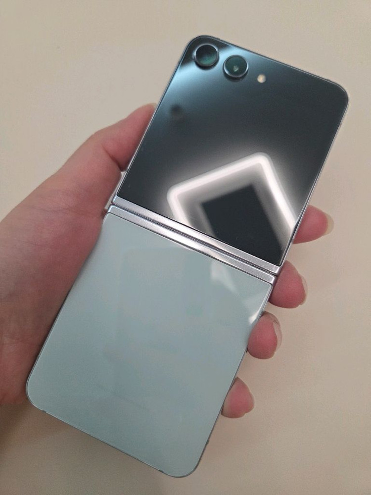 갤럭시 Z플립5 256g 특S급 서울z플립5 부산z플립5 대구z플립5 인천z플립5 강원z플립5 파주z플립5--0