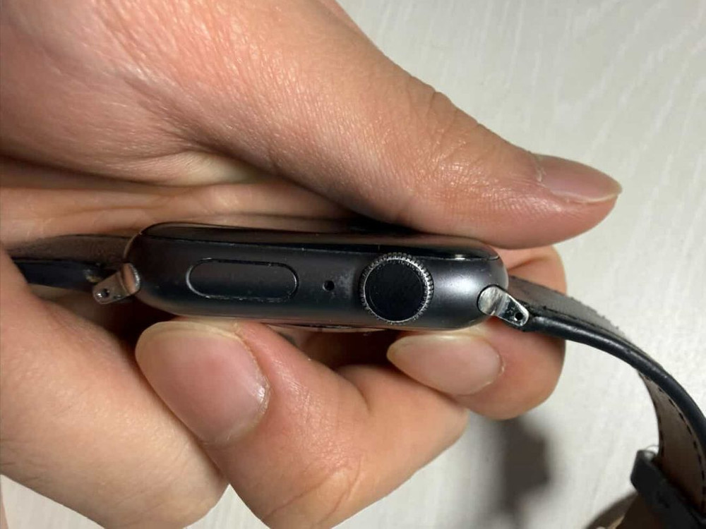 애플워치 4 44mm 이미지